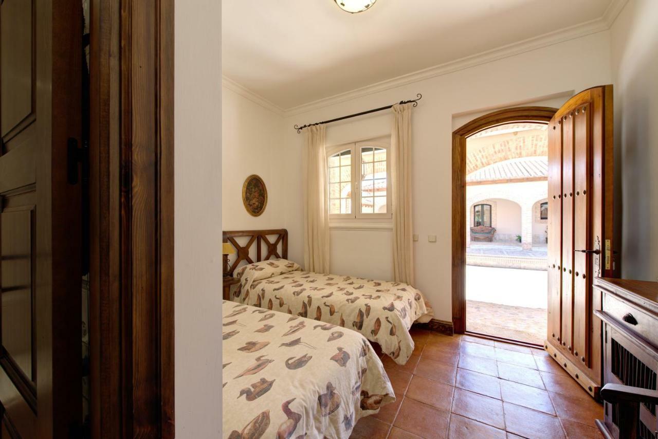 Finca El Piruetano โตเลโด ภายนอก รูปภาพ
